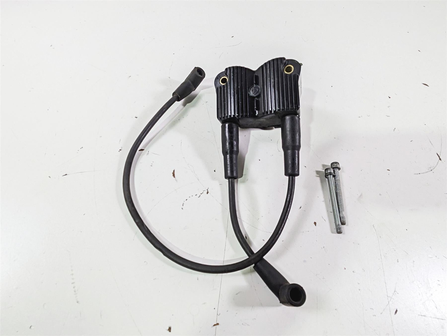 2016 Harley FXDL Dyna Low Rider Ignition Coil Wires Plugs 31696-07A {{ shop.shopifyCountryName }} - Mototech271