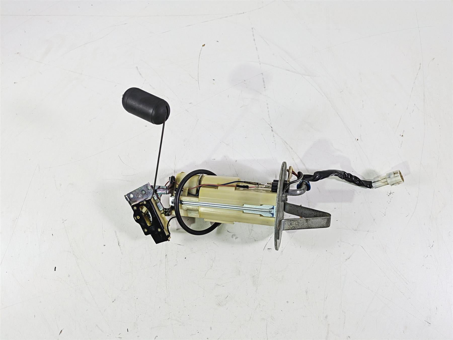 2008 Suzuki GSXR600 Fuel Gas Petrol Pump Mitsubishi 14K Tested 15100-37H00 {{ shop.shopifyCountryName }} - Mototech271