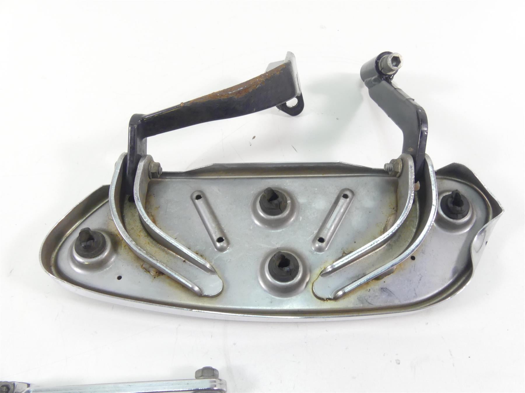 2013 Harley Touring FLHX Street Glide Left Front Floor Board & Shifter 50688-04 {{ shop.shopifyCountryName }} - Mototech271