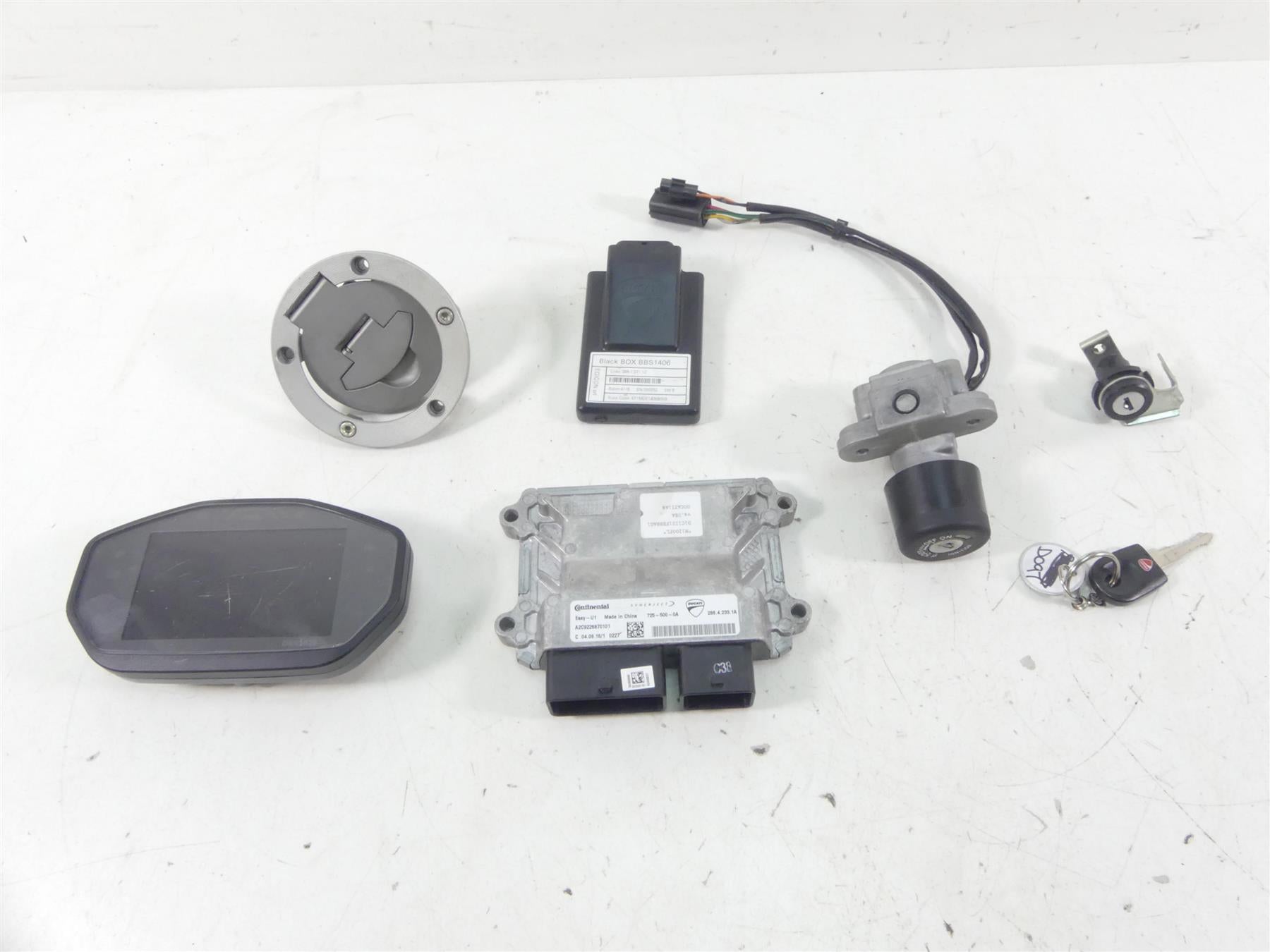 2017 Ducati Monster 1200 S Cdi + Speedo + Bbox + Ignition Switch -Read 28642331A | Mototech271