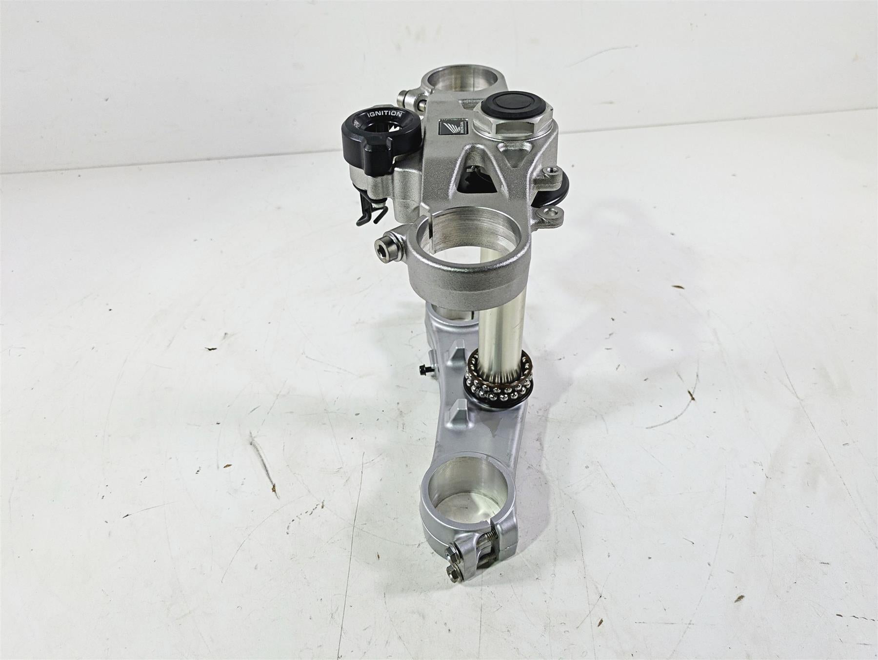 2008 Honda CBR1000RR SC59 Upper Lower Triple Tree Set 53300-MFL-000 {{ shop.shopifyCountryName }} - Mototech271