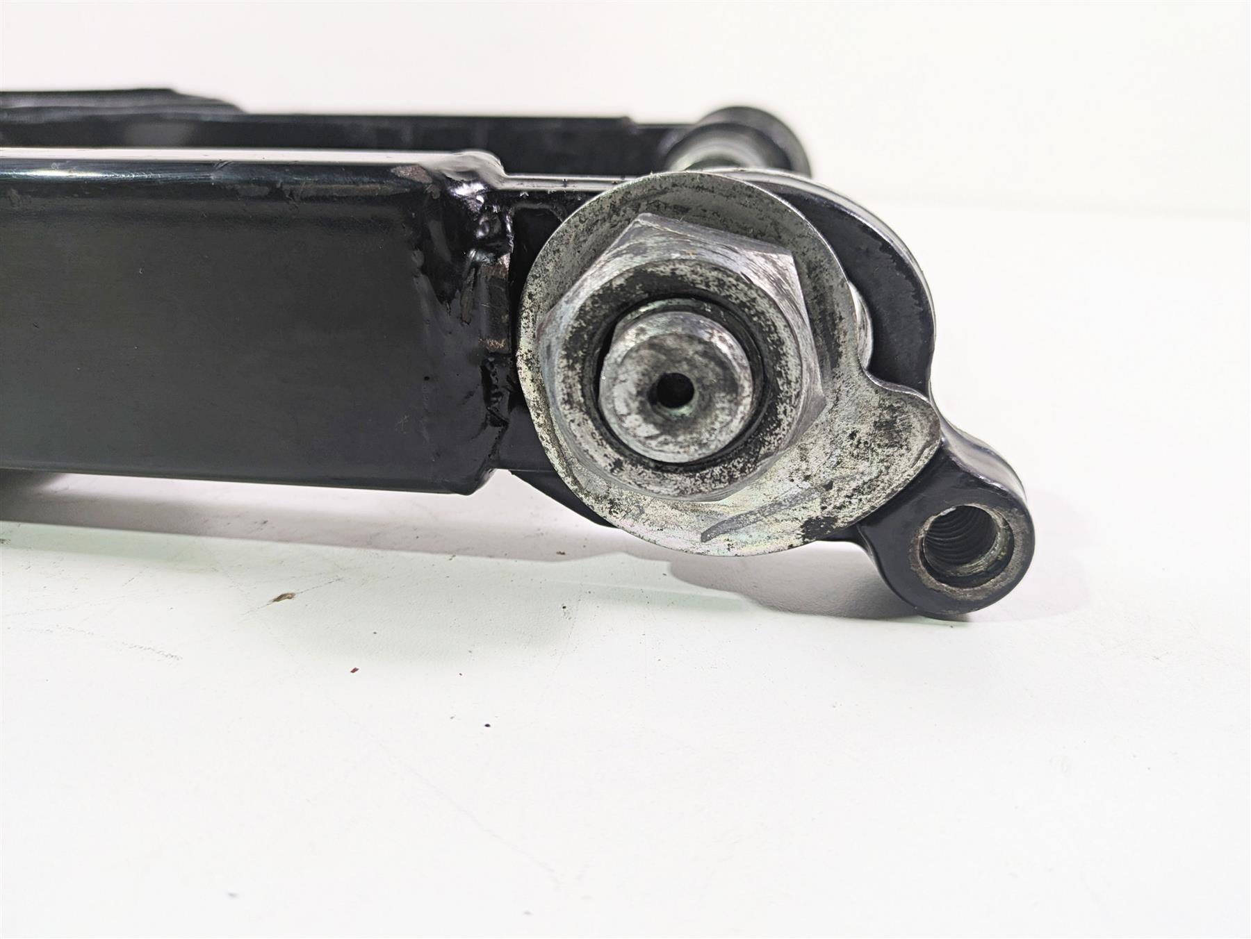 02-07 Harley Davidson Touring Swingarm Swing Arm & 1" Axle 45470-02 {{ shop.shopifyCountryName }} - Mototech271
