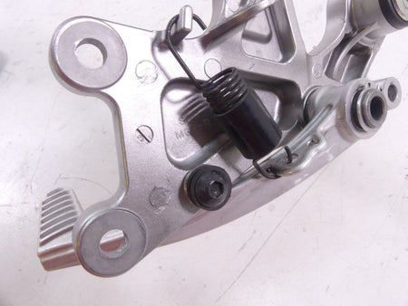 2014 Honda CBR1000 SP Fireblade Right Front Footpeg Brake Pedal 50600-MGPD60 {{ shop.shopifyCountryName }} - Mototech271