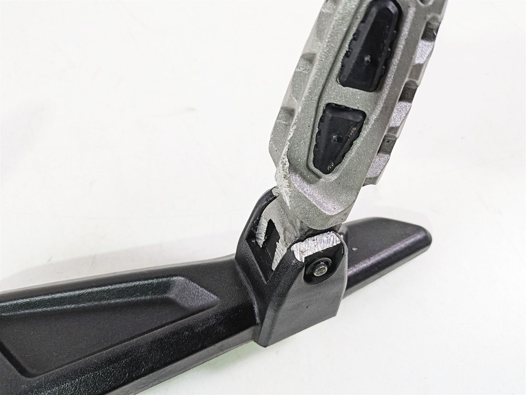 2013 Ducati Hypermotard 821 SP Left Foot Peg Bracket & Shifter -Read 82412111AA {{ shop.shopifyCountryName }} - Mototech271