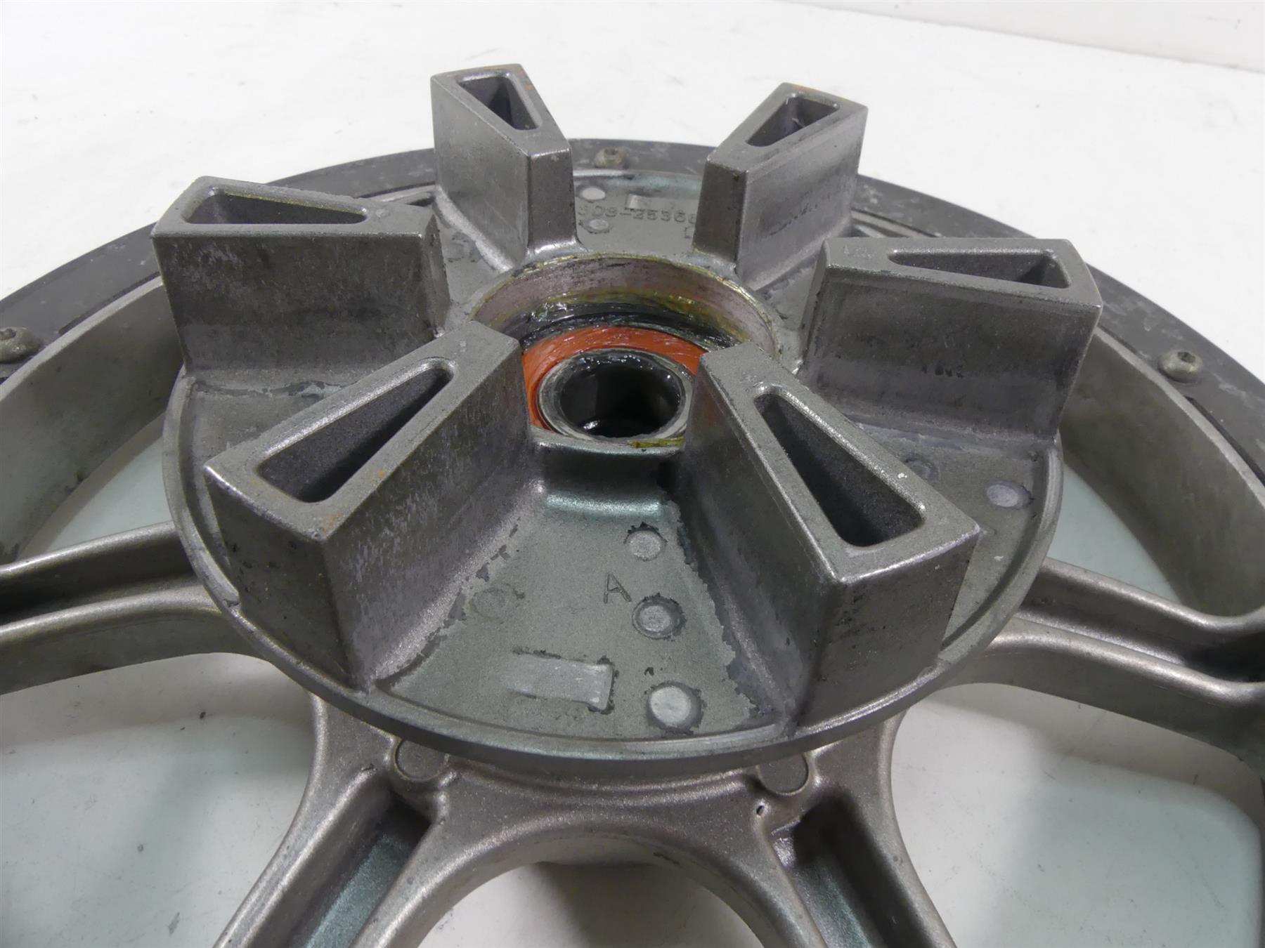 2007 Yamaha XVS1300 V-Star Rear Belt Pulley Sprocket 70T 14K 3D8-25470-01-00 {{ shop.shopifyCountryName }} - Mototech271