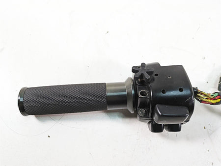 2005 Harley Dyna FXDL Low Rider Right Hand Control Switch - Read 71684-06A {{ shop.shopifyCountryName }} - Mototech271