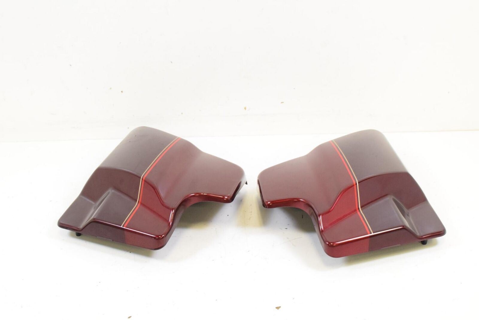 2016 Harley Touring FLHTCU Electra Glide SUNGLO RED Side Cover Set Wings 66250-0 {{ shop.shopifyCountryName }} - Mototech271