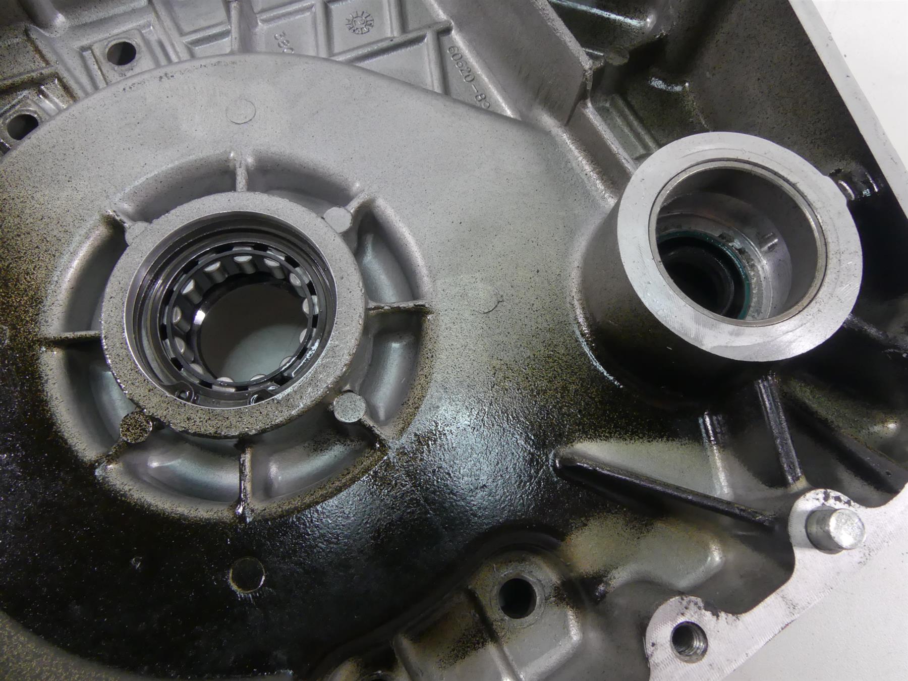 1993 Harley FXSTS Softail Springer Inner Primary Drive Clutch Cover 60620-89A {{ shop.shopifyCountryName }} - Mototech271
