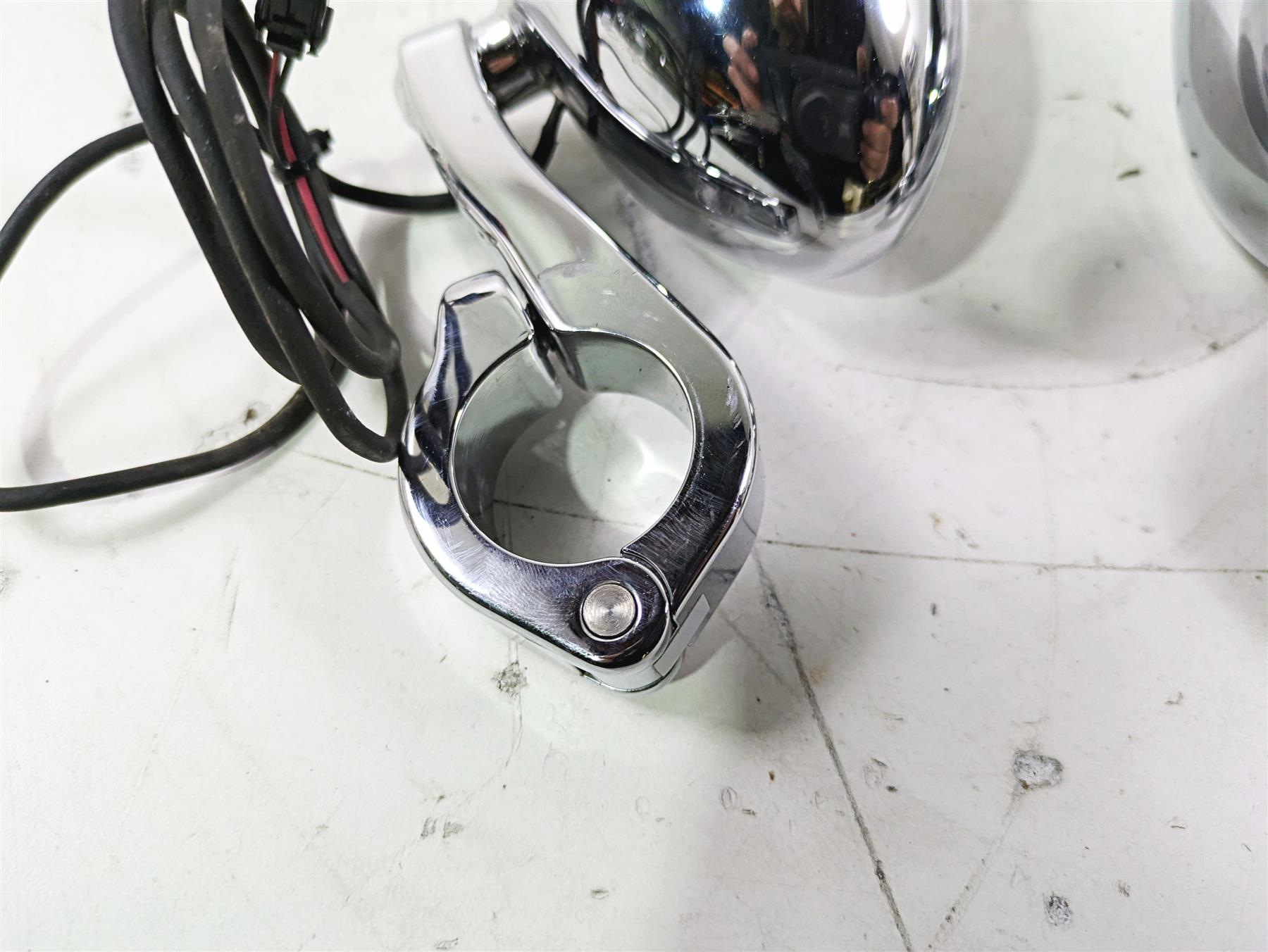 2015 Harley Touring FLHTKL E -Glide Low Led Daymaker Driving Lights 68000386 {{ shop.shopifyCountryName }} - Mototech271