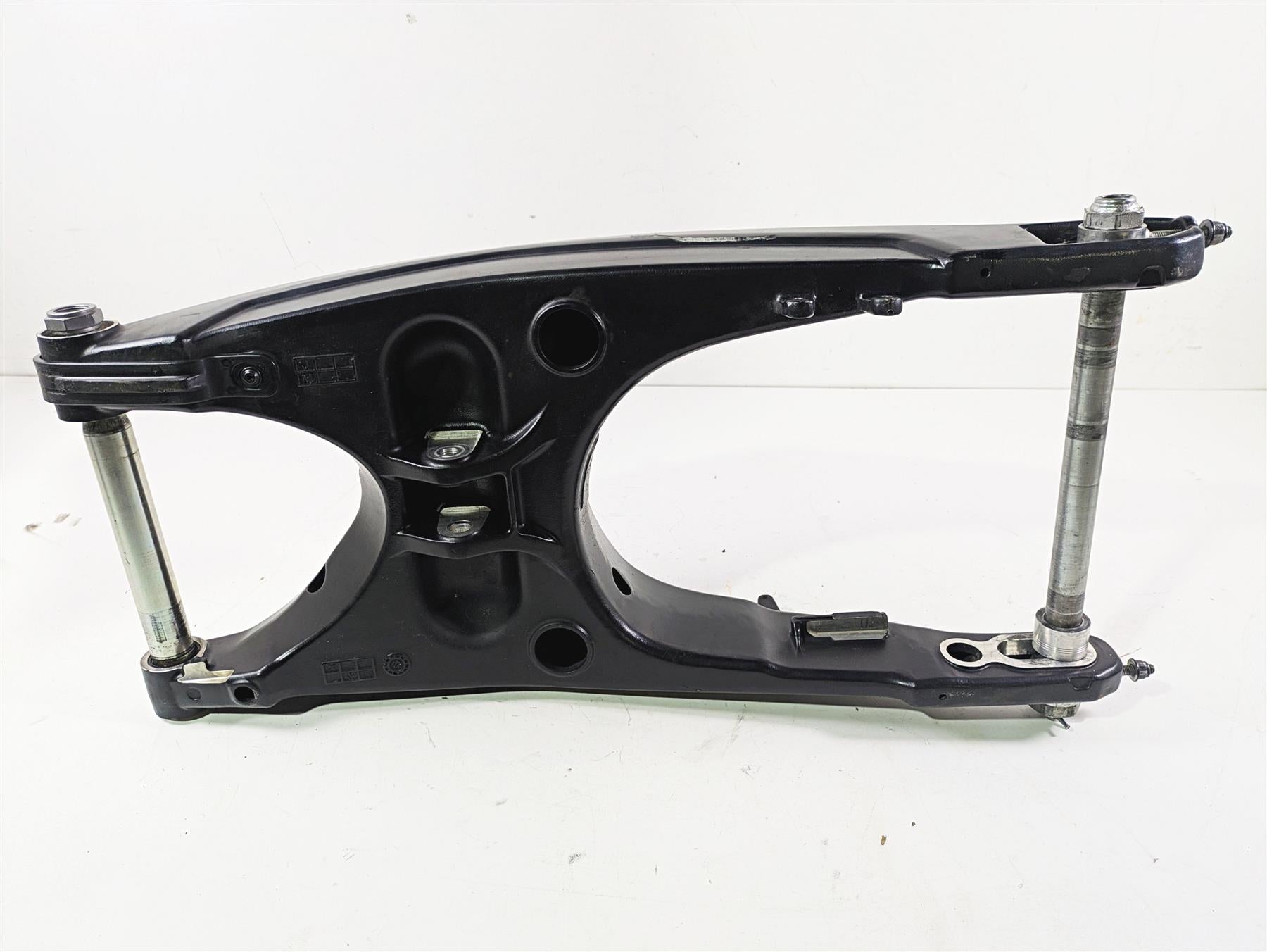 2022 Harley RA1250 S Pan America Rear Swingarm Swing Arm & Axle 47400130 {{ shop.shopifyCountryName }} - Mototech271