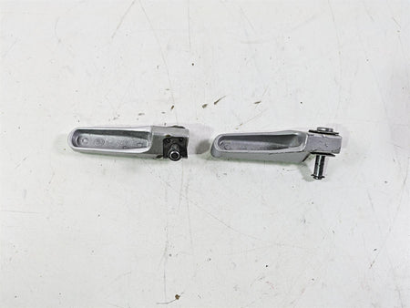 2023 BMW G310R K03 Rear Passenger Footpegs 46718553973 46718553974 {{ shop.shopifyCountryName }} - Mototech271