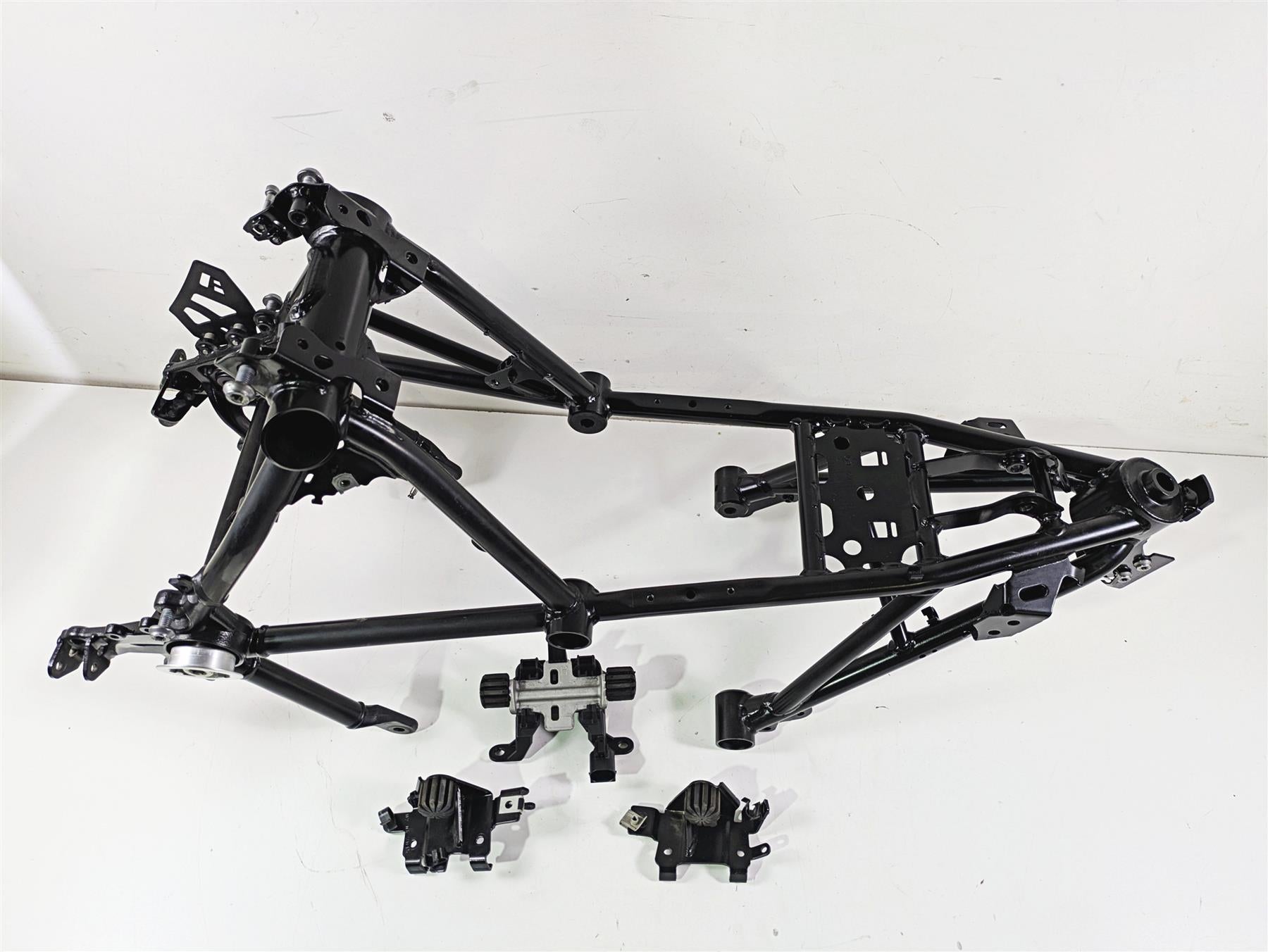 2015 BMW R1200 GS Adv K51 Straight Black Frame Chassis & Seat Mounts With Clean Tennessee Title 46518550714 {{ shop.shopifyCountryName }} - Mototech271