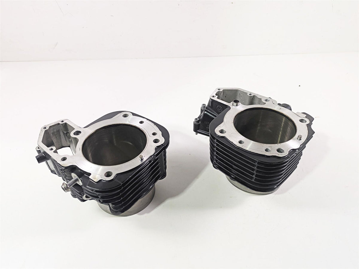 2022 BMW RnineT Pure K22 Left Right Piston Jug Barrel Cylinder Set 11117710477 {{ shop.shopifyCountryName }} - Mototech271