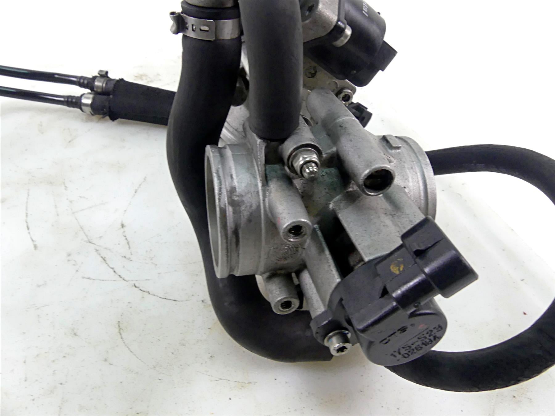 2012 Ducati Monster 1100 EVO Throttle Body Bodies Fuel Injection 28240833A {{ shop.shopifyCountryName }} - Mototech271