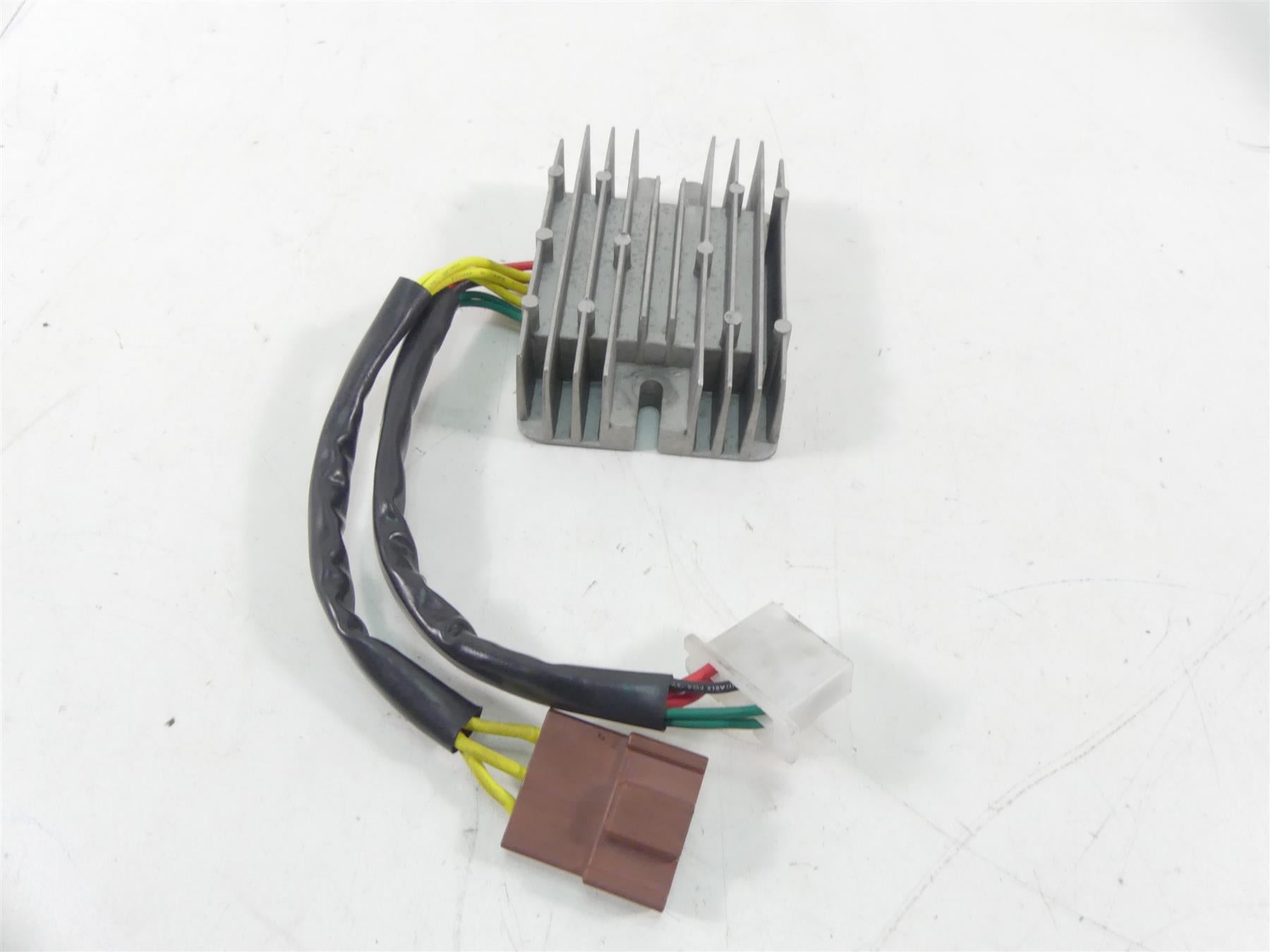 2004 Aprilia RSV1000 R Mille Rectifier Voltage Regulator AP8127144 {{ shop.shopifyCountryName }} - Mototech271
