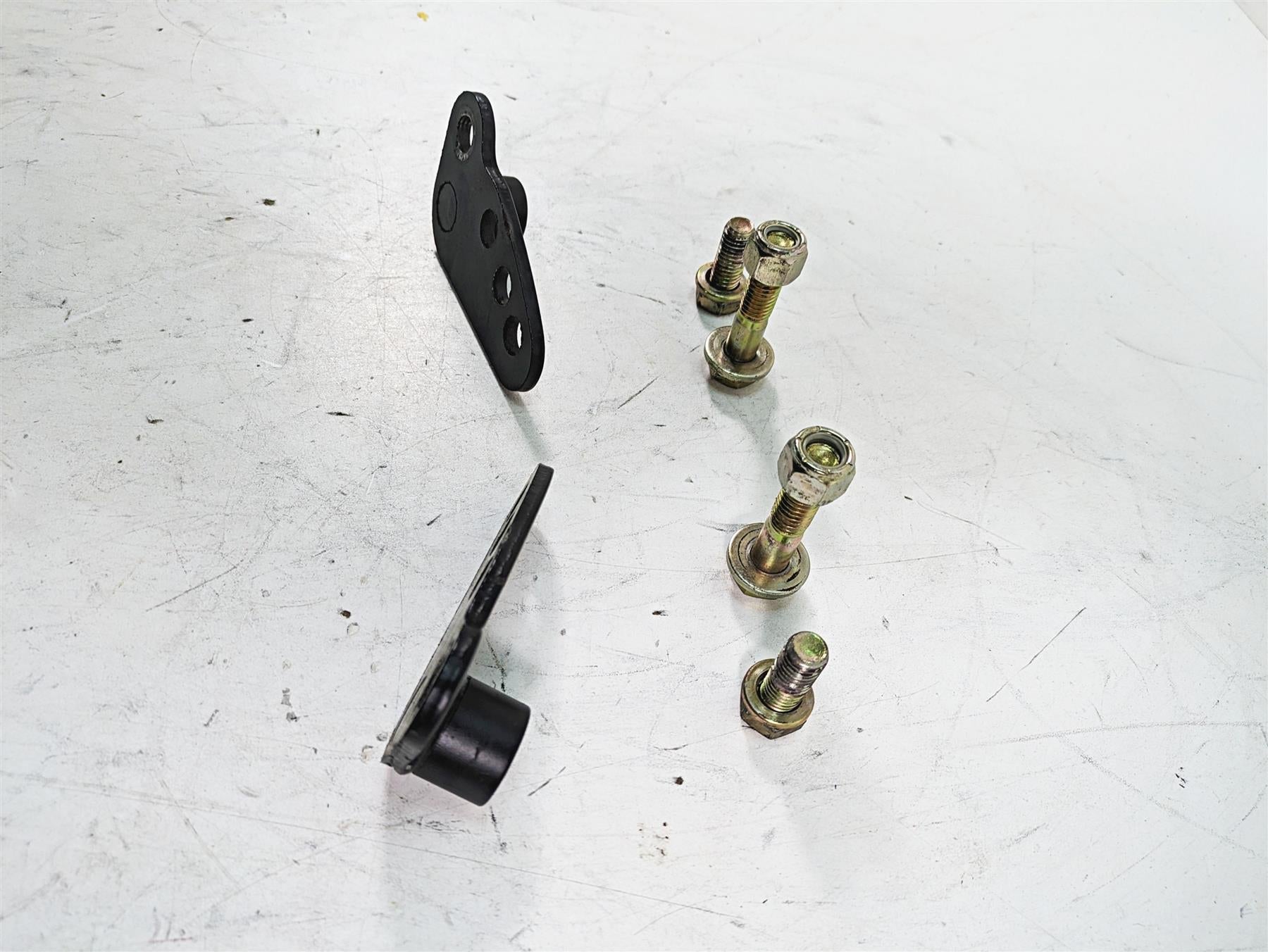 2010 Harley Touring FLHTCU Electra Glide Rear Adjustable 1-3" Lowering Link Kit {{ shop.shopifyCountryName }} - Mototech271