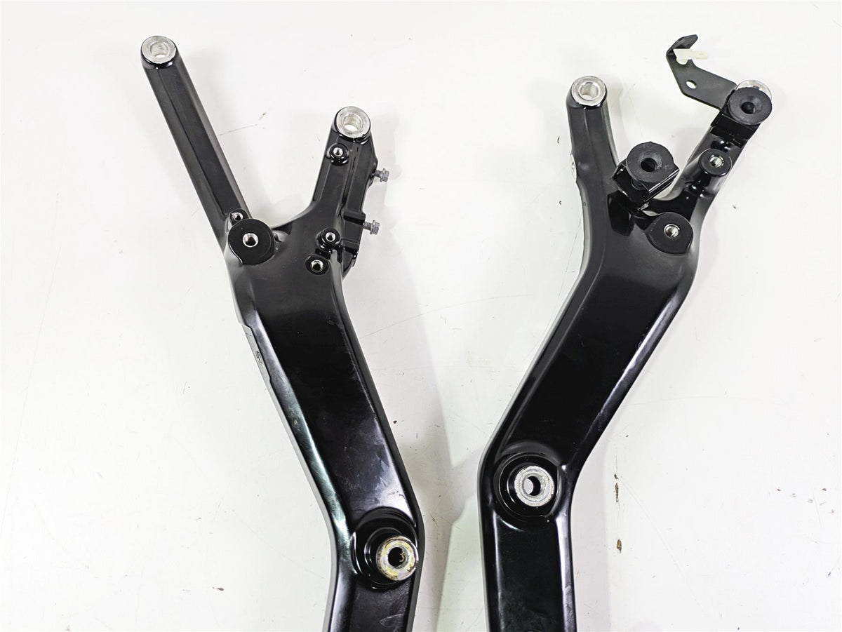 2024 Harley Sportster RH975 S Rear Fender Support Strut Set 47200749A 47200765A {{ shop.shopifyCountryName }} - Mototech271