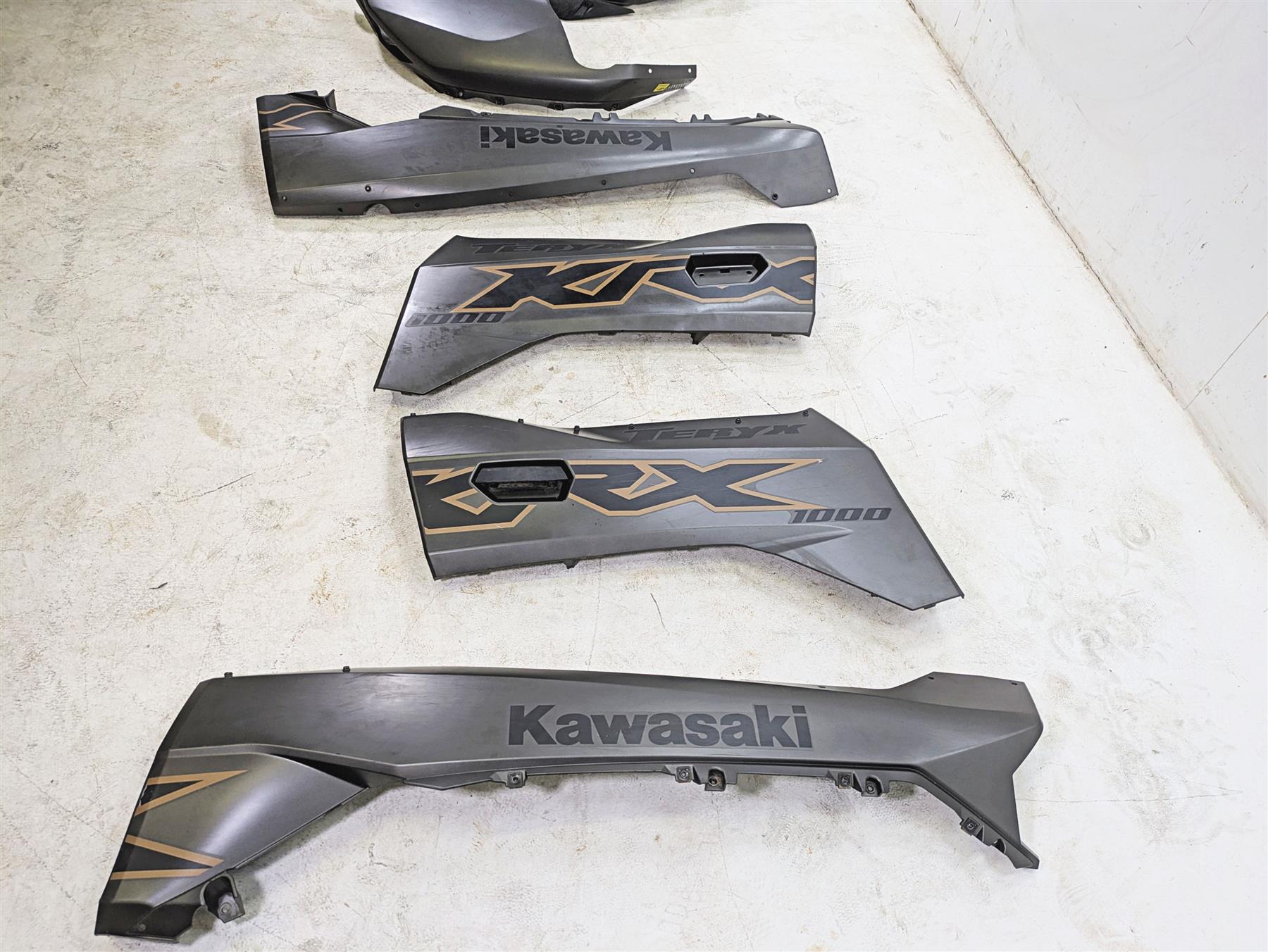 2023 Kawasaki Teryx KRX KRF 1000 C Fender Door Cover Plastic Fairings 35038-0014 {{ shop.shopifyCountryName }} - Mototech271
