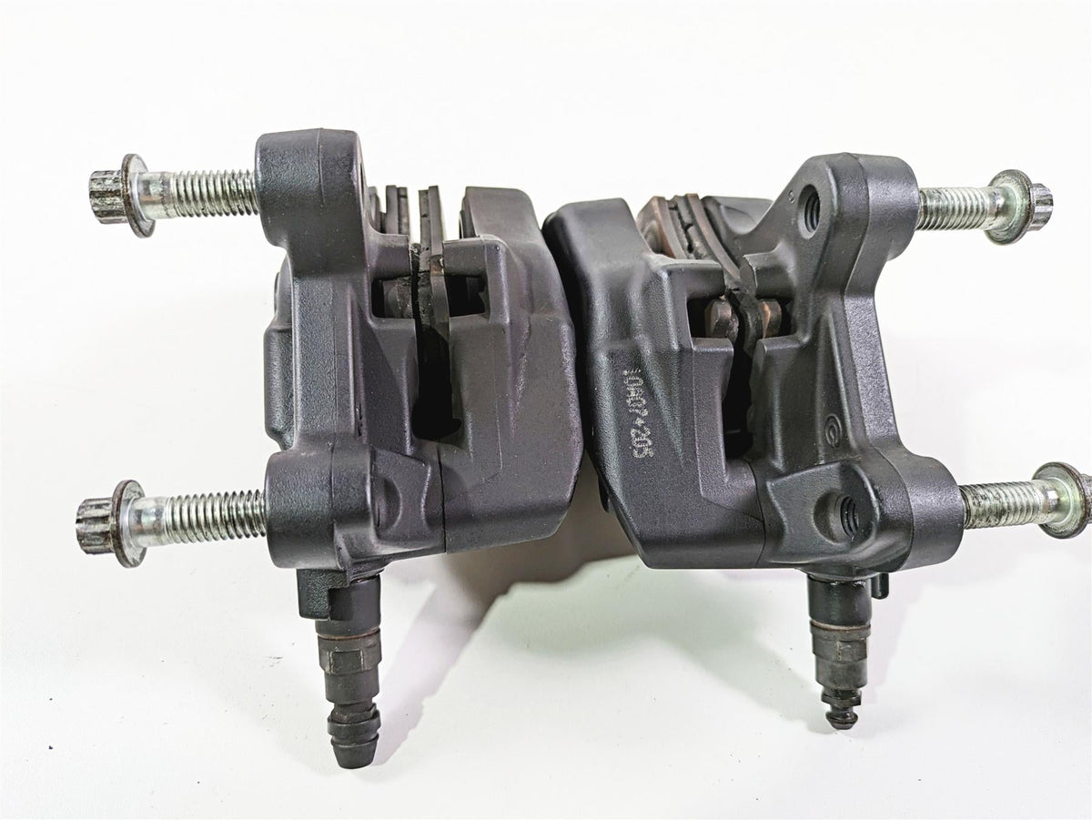 2010 Harley Touring FLHTK Electra Glide Front Brake Calipers 43027-08 44023-08 {{ shop.shopifyCountryName }} - Mototech271
