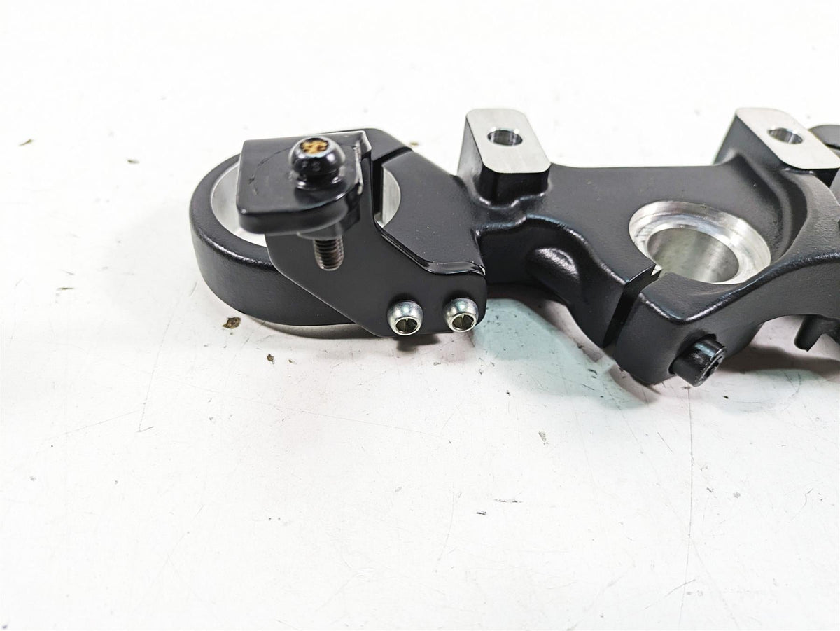 2022 Harley RA1250 S Pan America Upper Triple Tree Steering Clamp 45900242 {{ shop.shopifyCountryName }} - Mototech271