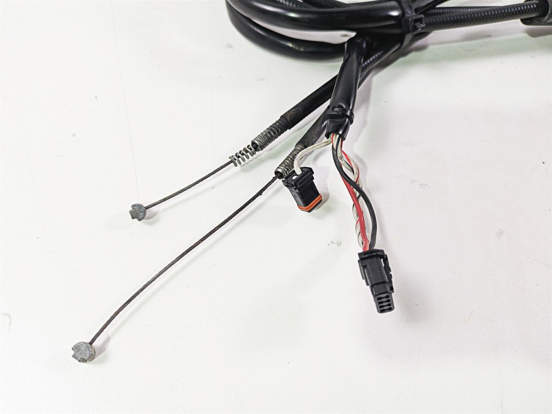 2014 Harley FLS Softail Slim Right Hand Throttle Control Switch 72948-12 {{ shop.shopifyCountryName }} - Mototech271