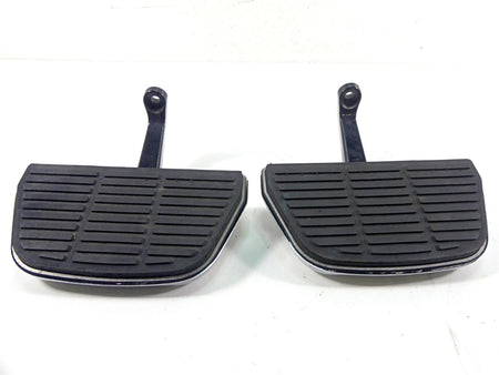 2004 Harley Touring FLHTCUI Electra Glide Passenger Floor Board Set 52719-93B {{ shop.shopifyCountryName }} - Mototech271