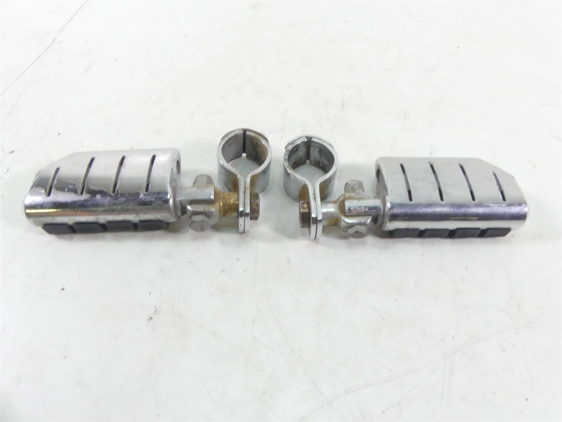 2003 Honda VTX1800R Kuryakyn Dually Iso Highway Footpegs Foot Peg Set 8028 {{ shop.shopifyCountryName }} - Mototech271