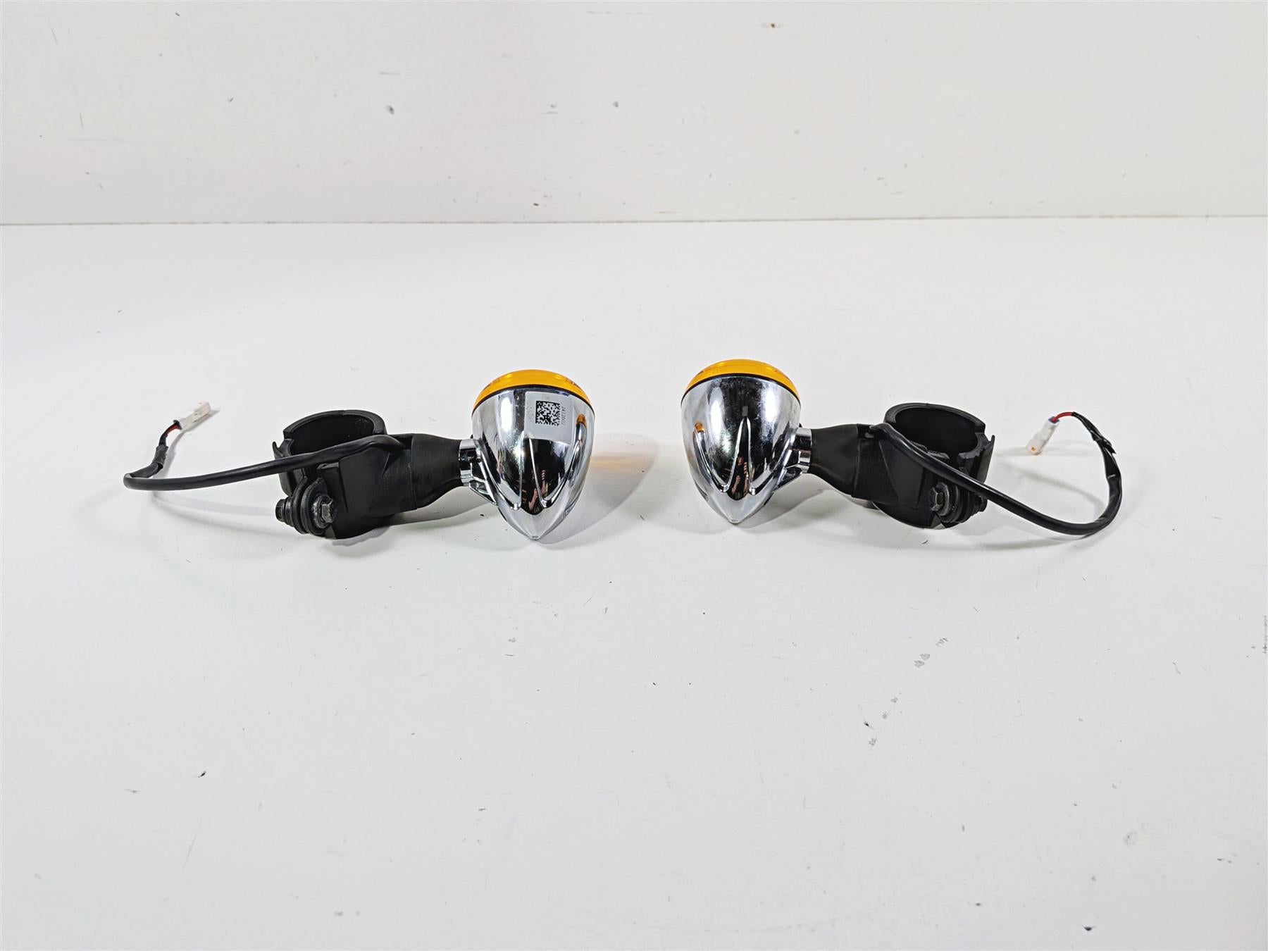 2021 Indian Scout 1200 Chrome Front Blinker Turn Signals & Mounts 2412602 {{ shop.shopifyCountryName }} - Mototech271