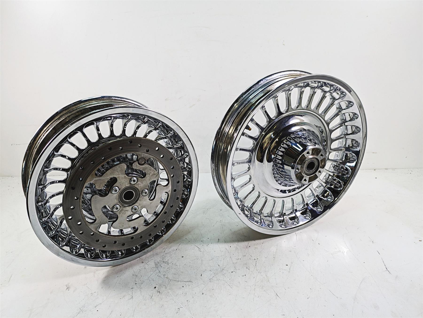 2010 Harley Touring FLHTCU Electra Glide Front Rear Chrome Wheel Set 43300161 {{ shop.shopifyCountryName }} - Mototech271