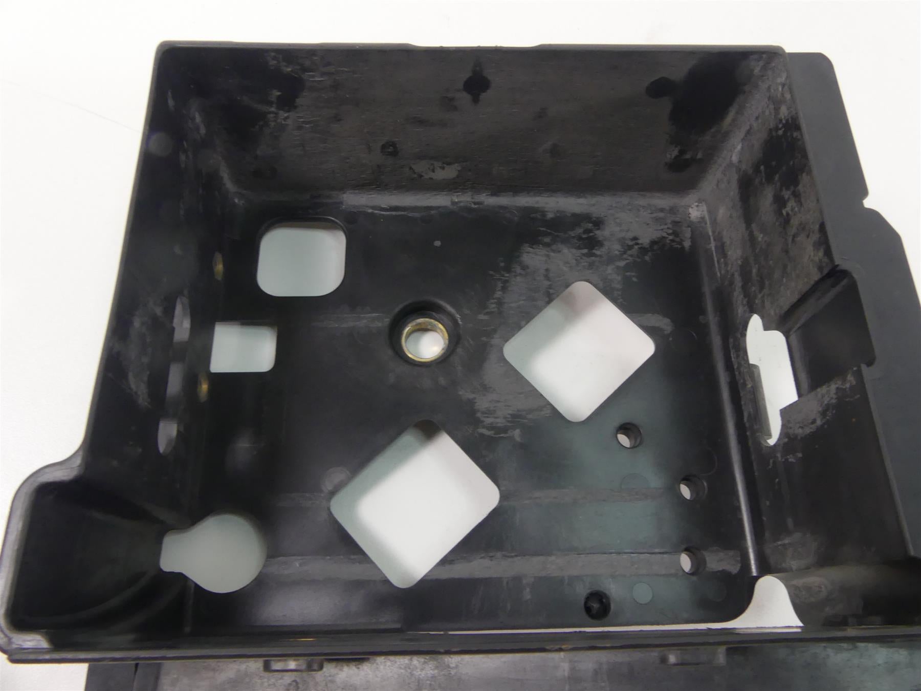 2013 Harley FXDWG Dyna Wide Glide Right Battery Tray & Cover 70379-06B 66366-06 {{ shop.shopifyCountryName }} - Mototech271