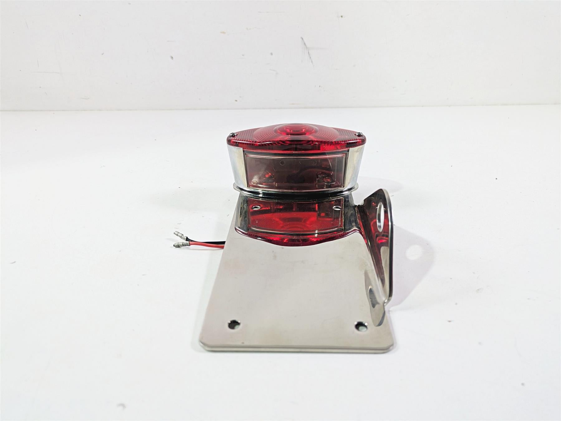 2008 Ultima Motorcycles Fat Bastard Side Chrome Plate Holder & Taillight Set {{ shop.shopifyCountryName }} - Mototech271