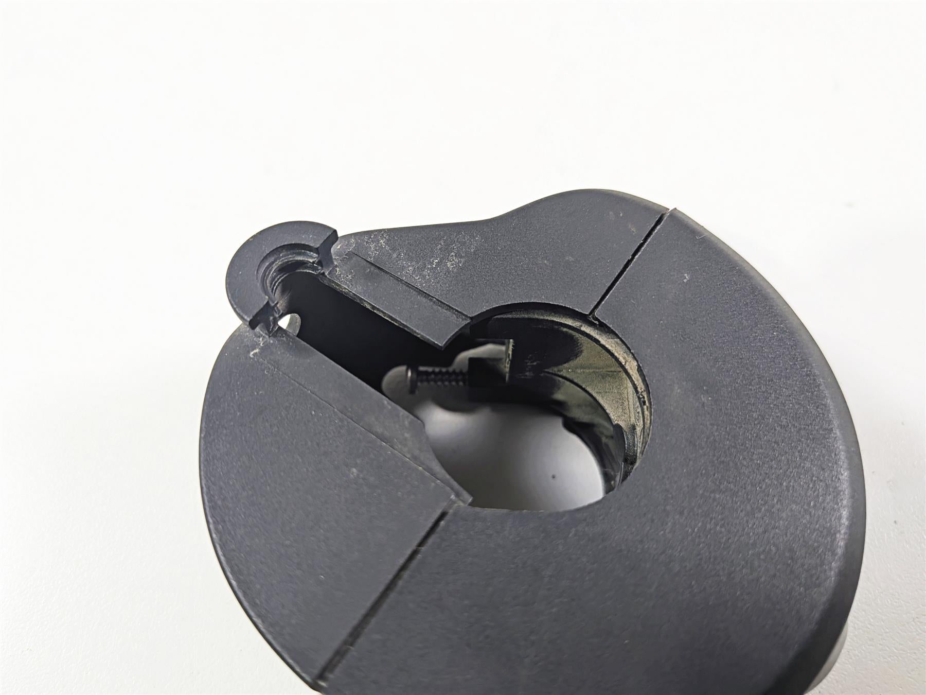 2016 BMW R1200 GS K50 Right Hand Start Stop Control Switch 61318546186 {{ shop.shopifyCountryName }} - Mototech271