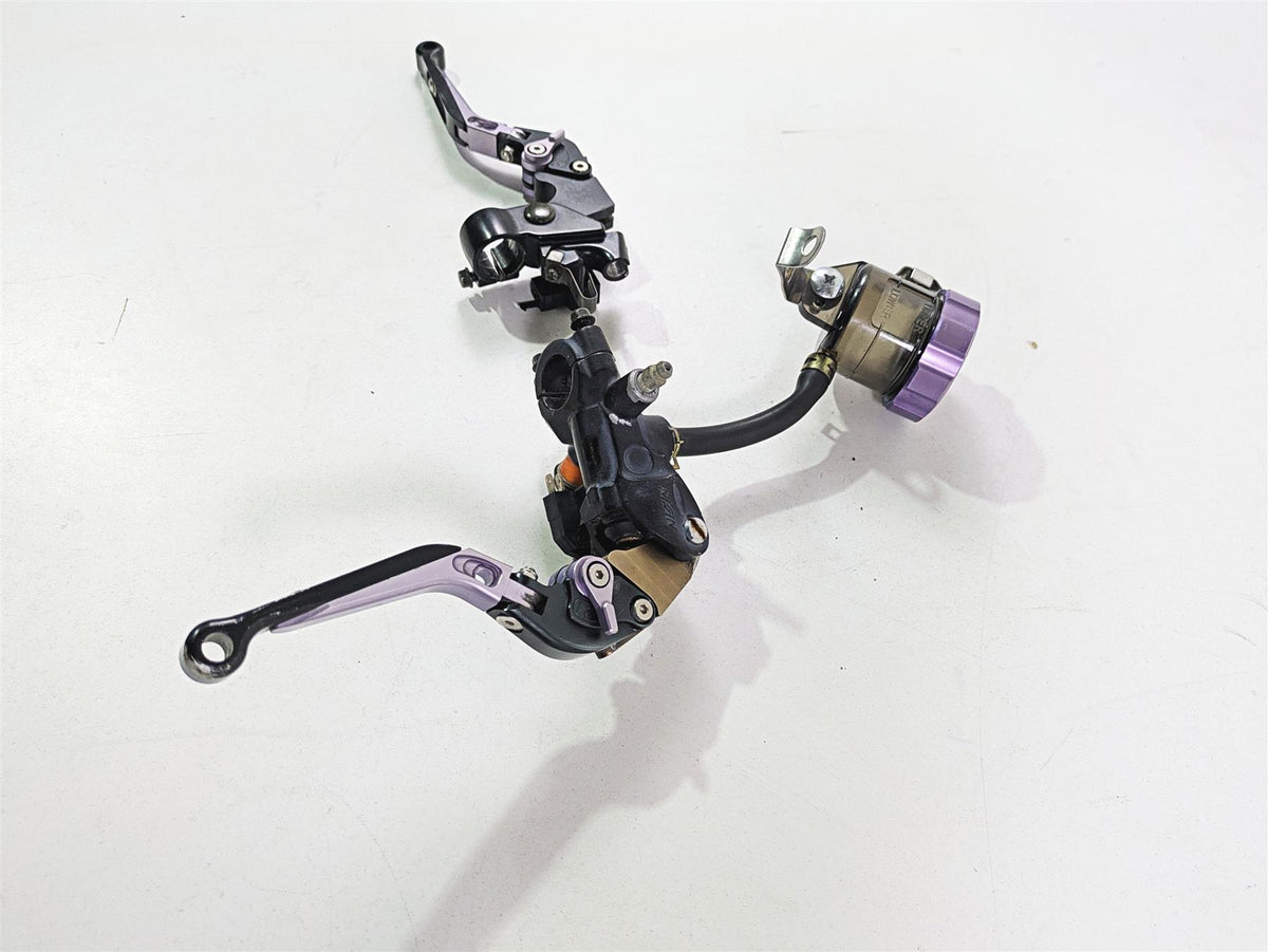 2006 Suzuki GSXR1000 K6 Front Brake Radial Master Cylinder & Clutch 59600-29G10 {{ shop.shopifyCountryName }} - Mototech271