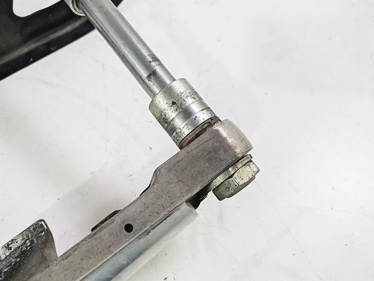 2013 Harley VRSCF Muscle Rod Swingarm Swing Arm & Guards 48606-07A 48604-07A {{ shop.shopifyCountryName }} - Mototech271