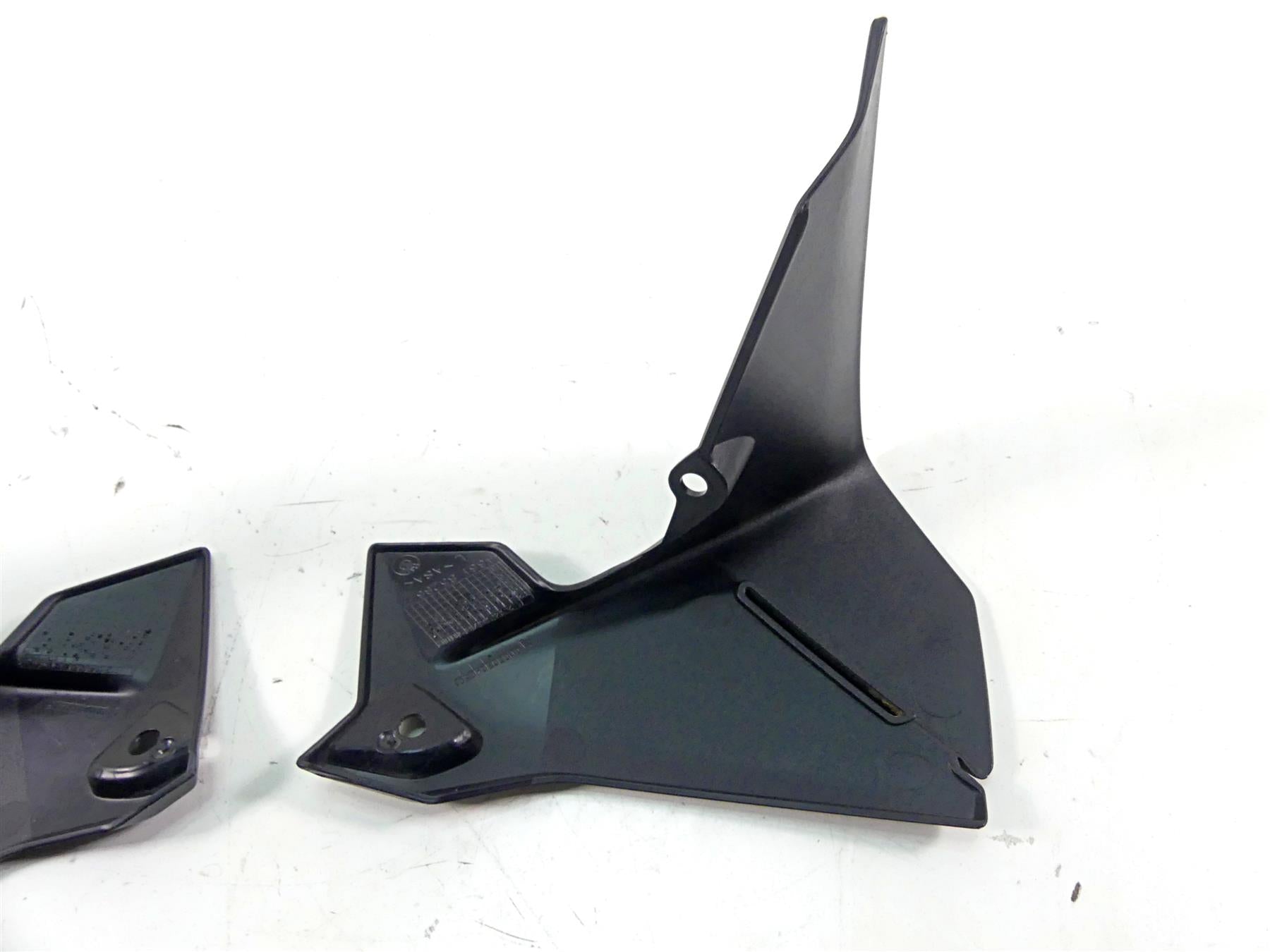 2016 BMW R1200GS Adv K51 Windshield Inner Deflector Cover Set 46618528677 {{ shop.shopifyCountryName }} - Mototech271