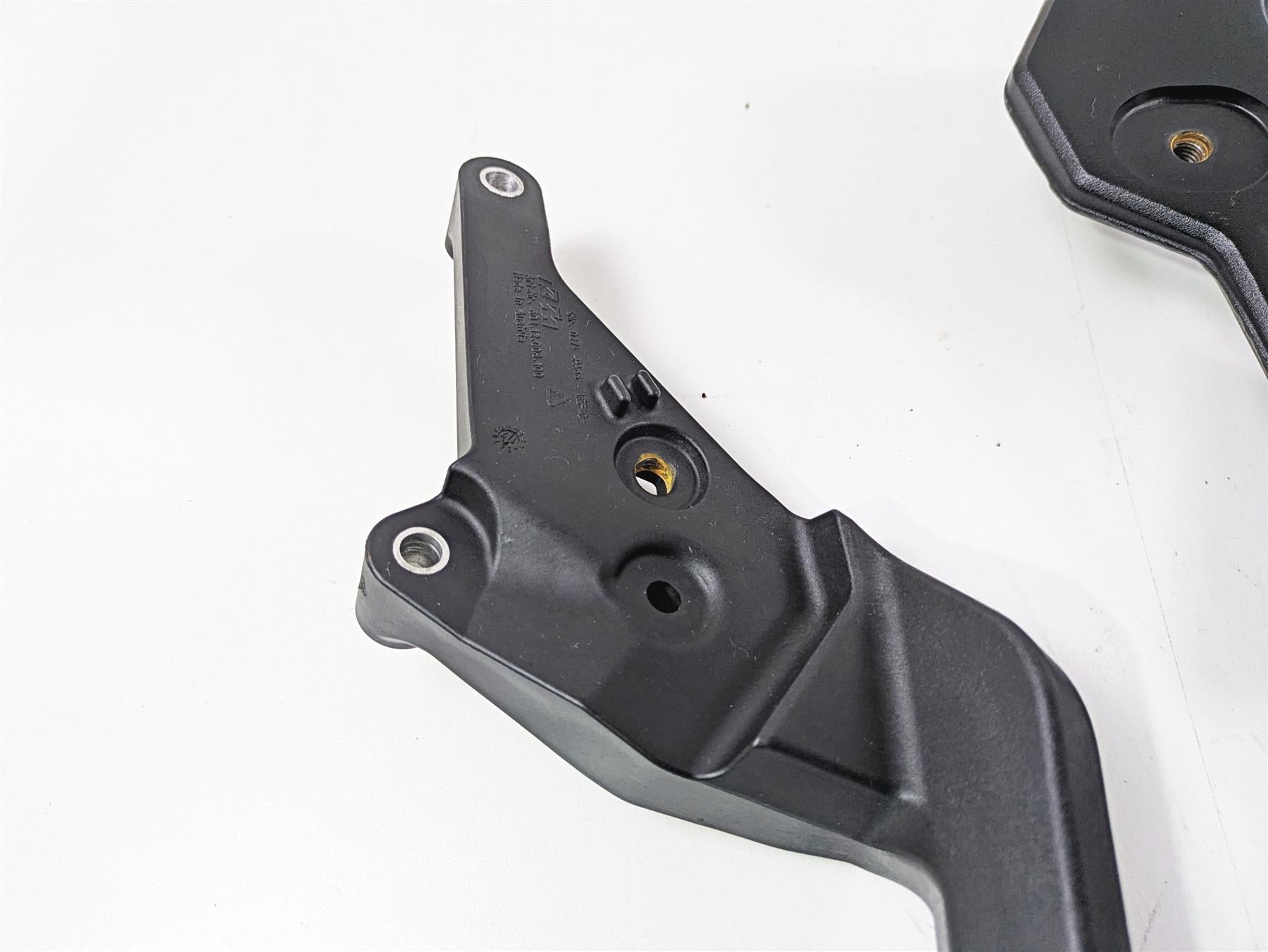 2018 KTM 1290 Super Adv S Rear Luggage Rack Holder & Grabs 6031201000033S {{ shop.shopifyCountryName }} - Mototech271