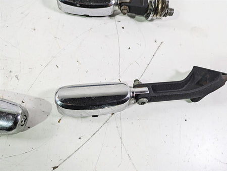 2007 Harley FXDWG Dyna Wide Glide Crested Footpeg Shift Brake Pedal Set 33693-03 {{ shop.shopifyCountryName }} - Mototech271