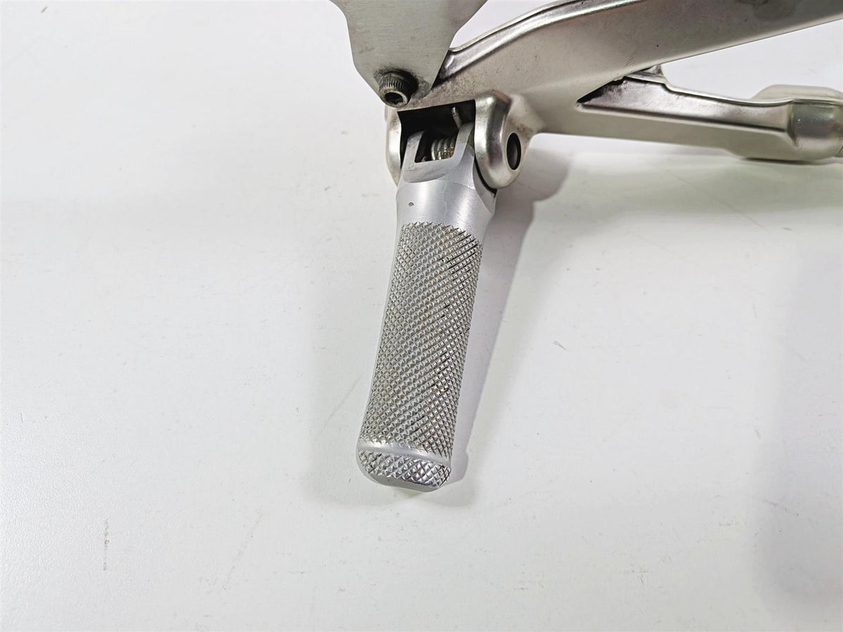 2017 Ducati Panigale 1299 Right Foot Peg & Frame Mount 82414621AA 8291E071AA-Mototech271