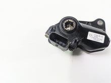 Load image into Gallery viewer, 2016 BMW R1200RT K52 Quickshifter Quick Shifter 23418536884
