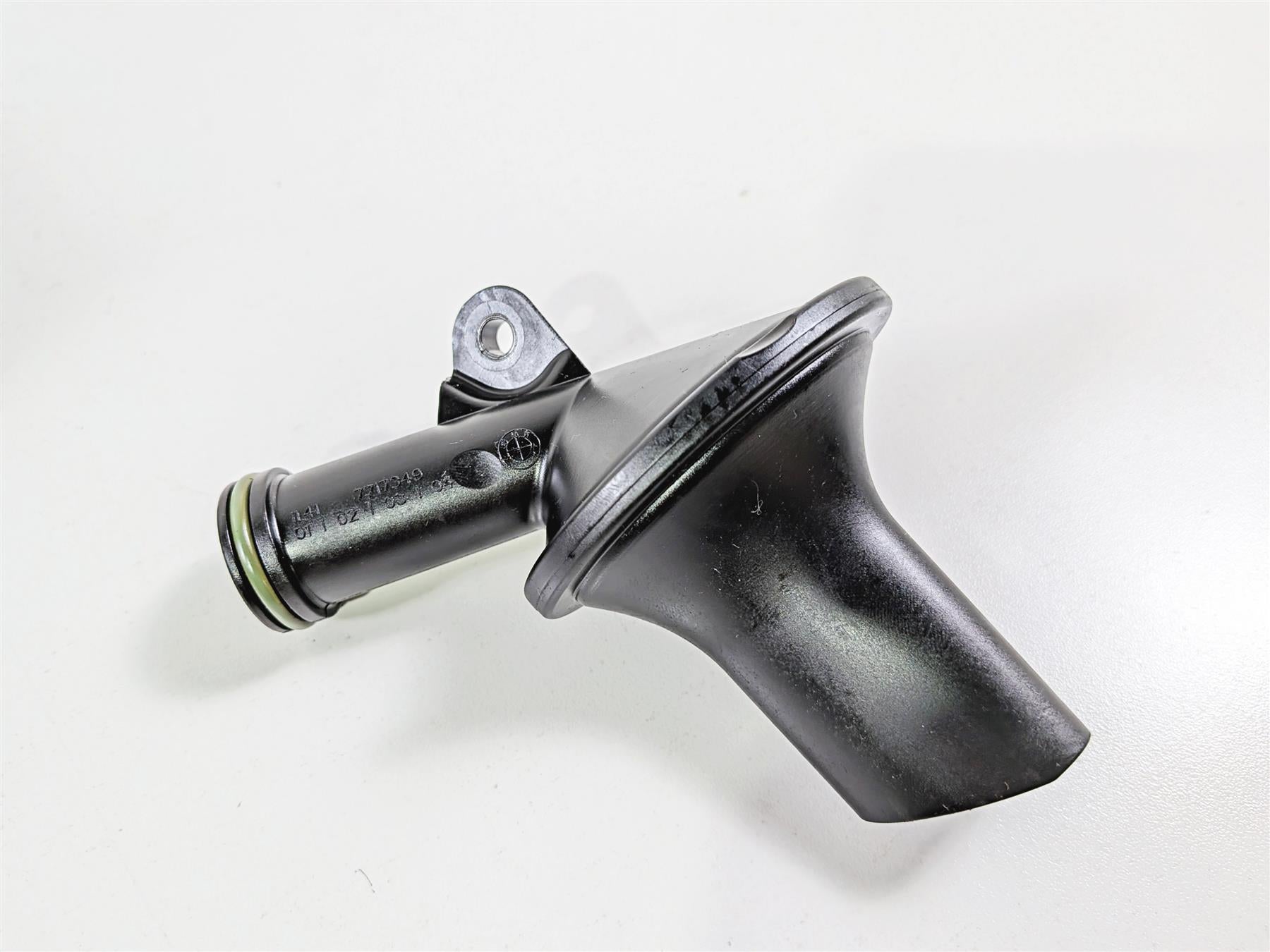 2017 BMW S1000RR K46 Lower Engine Cover Oil Pan 11137713112 {{ shop.shopifyCountryName }} - Mototech271