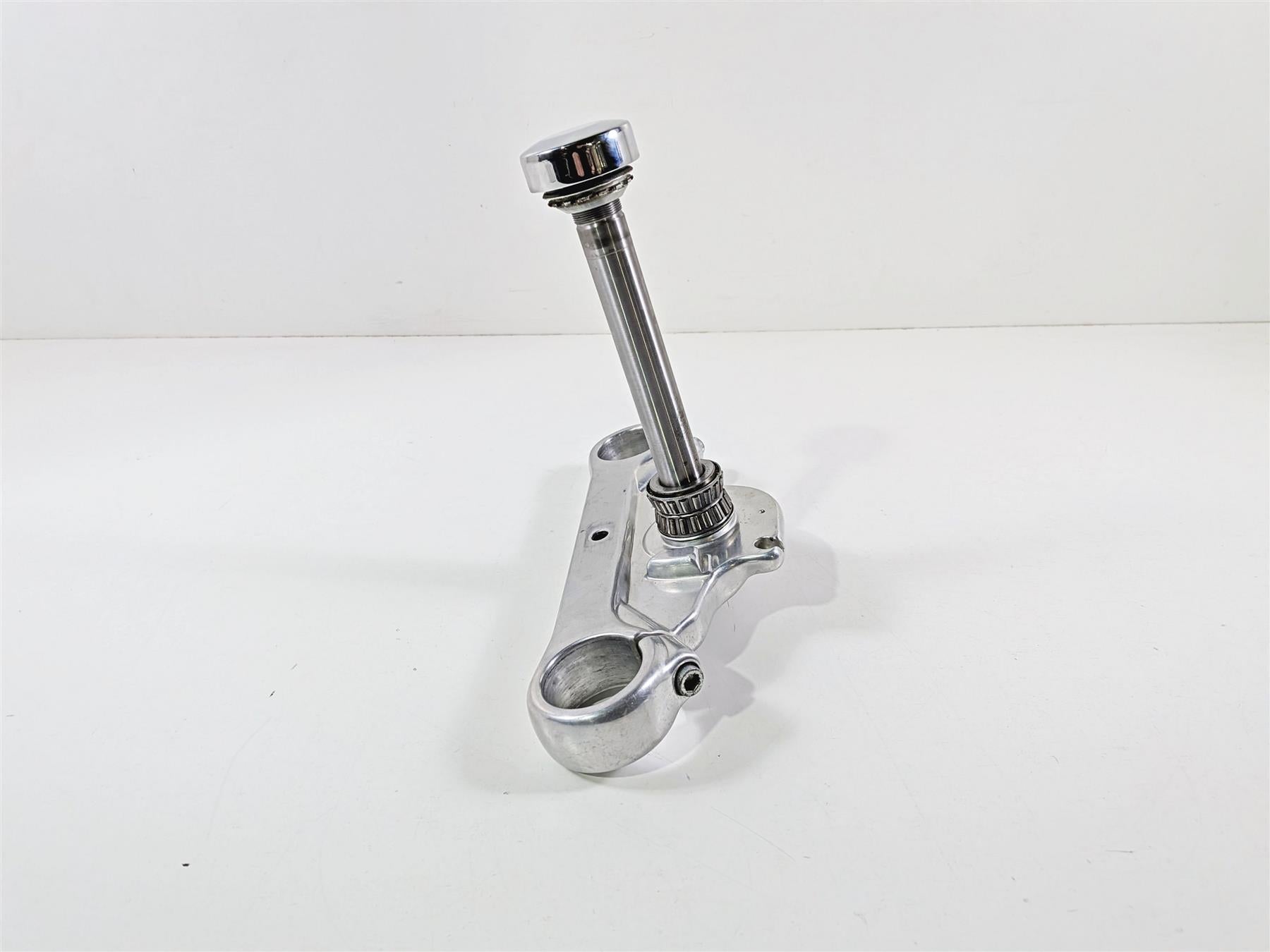 2011 Harley FXDF Dyna Fat Bob Lower Triple Tree Steering Clamp -Read 49 47648-08 {{ shop.shopifyCountryName }} - Mototech271