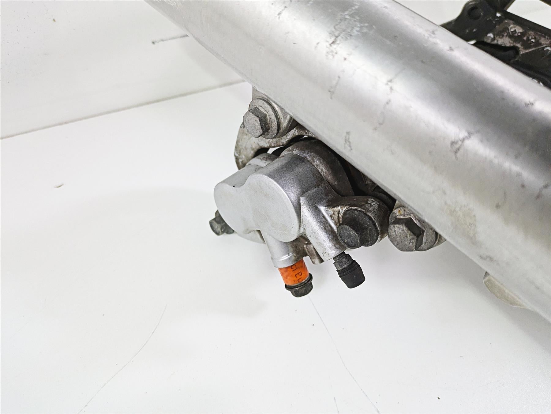 2007 Yamaha XVS1300 V-Star Front Fork Leg Caliper Set 3D8-23102-00-00 {{ shop.shopifyCountryName }} - Mototech271