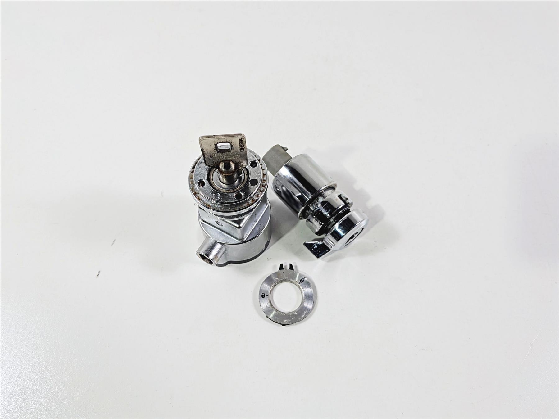 2014 Harley FXDL Dyna Low Rider Ignition Switch Key Lock Set 71475-06B {{ shop.shopifyCountryName }} - Mototech271