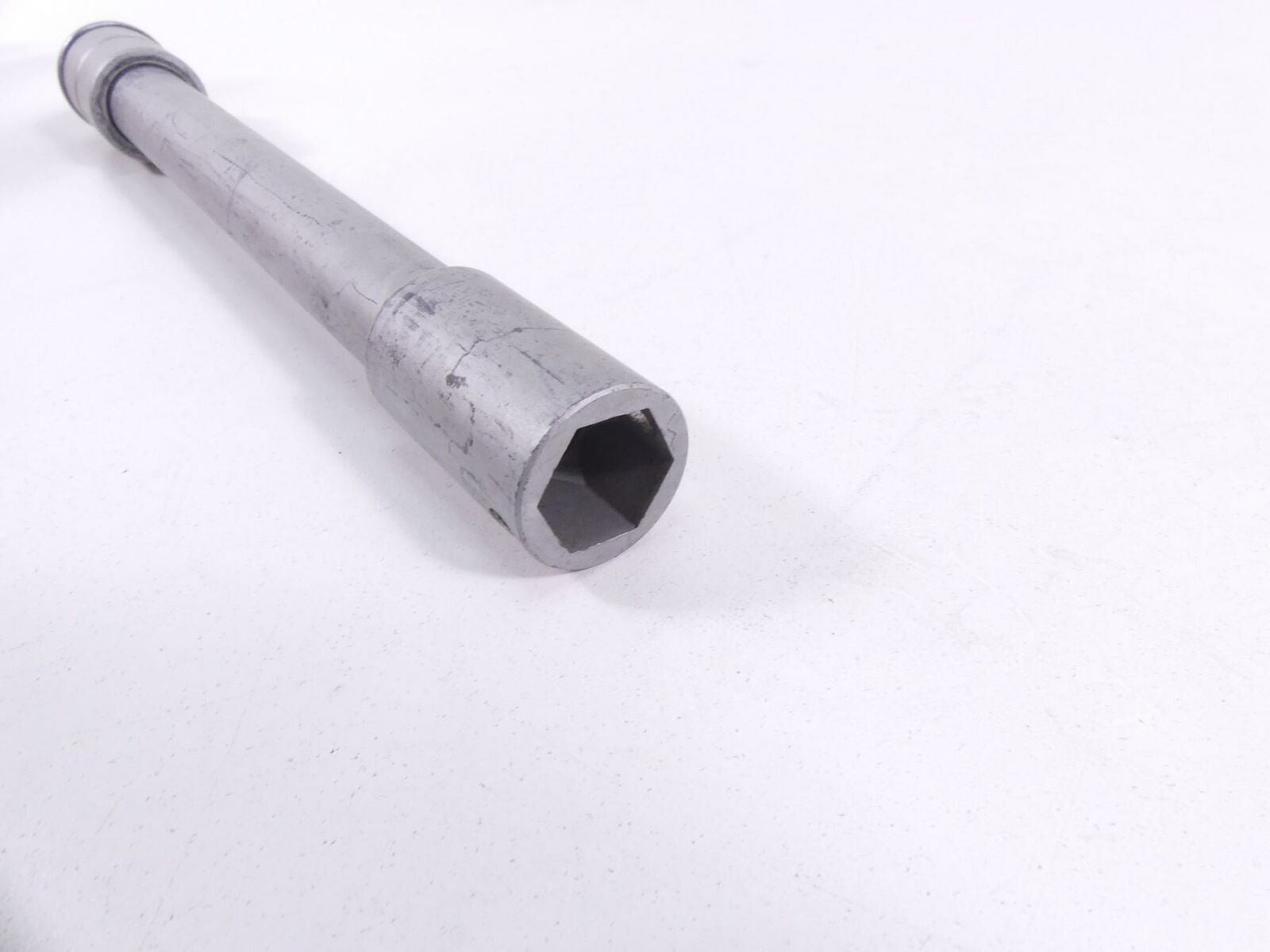 2017 Honda CRF1000 Africa Twin Front 20mm Wheel Spindle Axle 44301-MJP-G50 {{ shop.shopifyCountryName }} - Mototech271