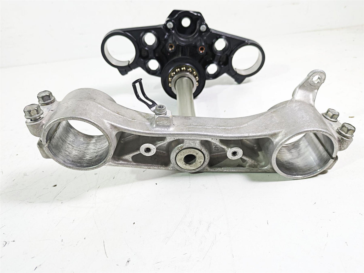 2018 Suzuki GSX1300 R Hayabusa Upper Lower Triple Tree Set 51410-24F50 {{ shop.shopifyCountryName }} - Mototech271