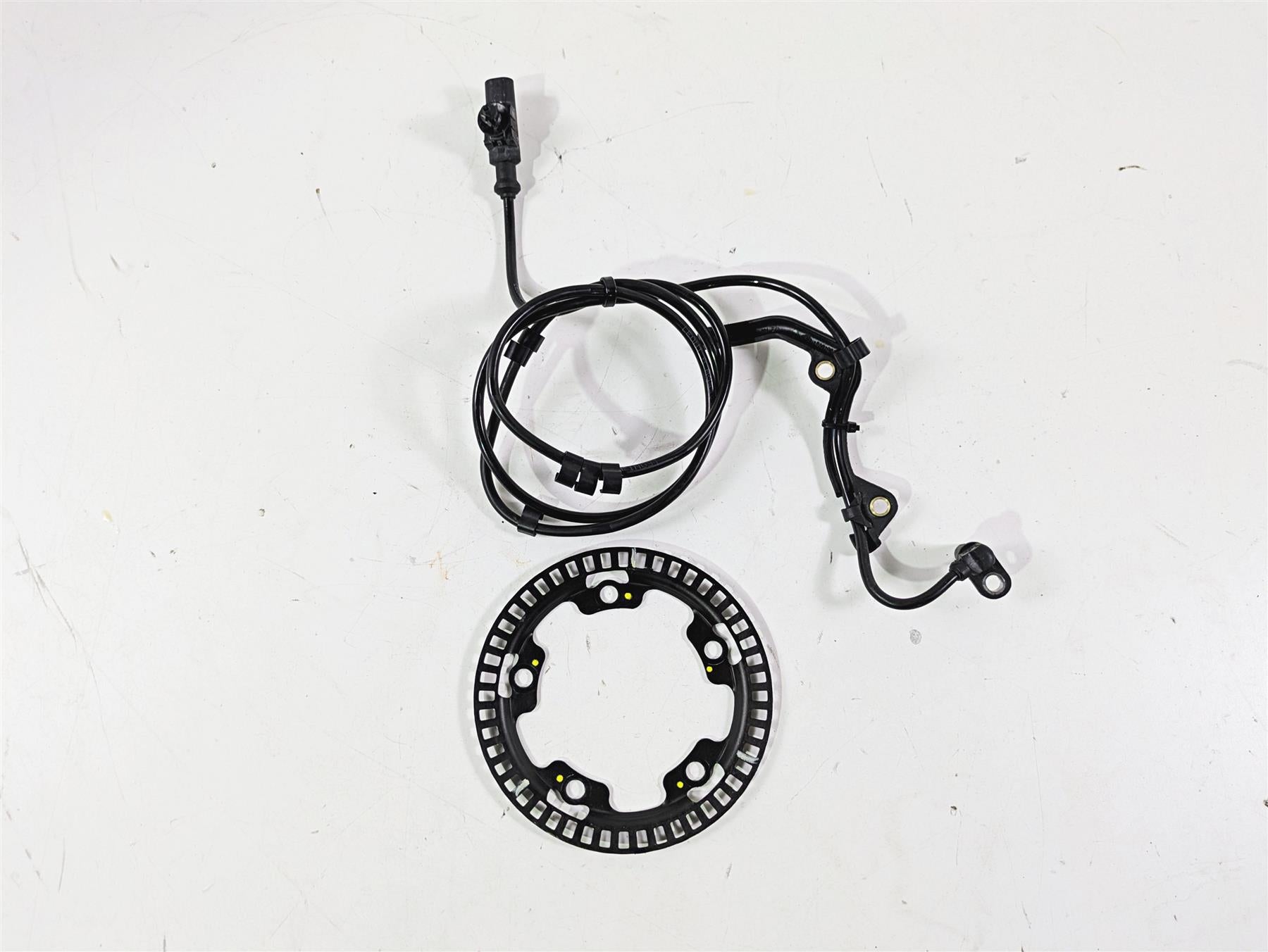 2016 Ducati Monster 1200 S Front Abs Brake Wheel Speed Sensor 55212111B