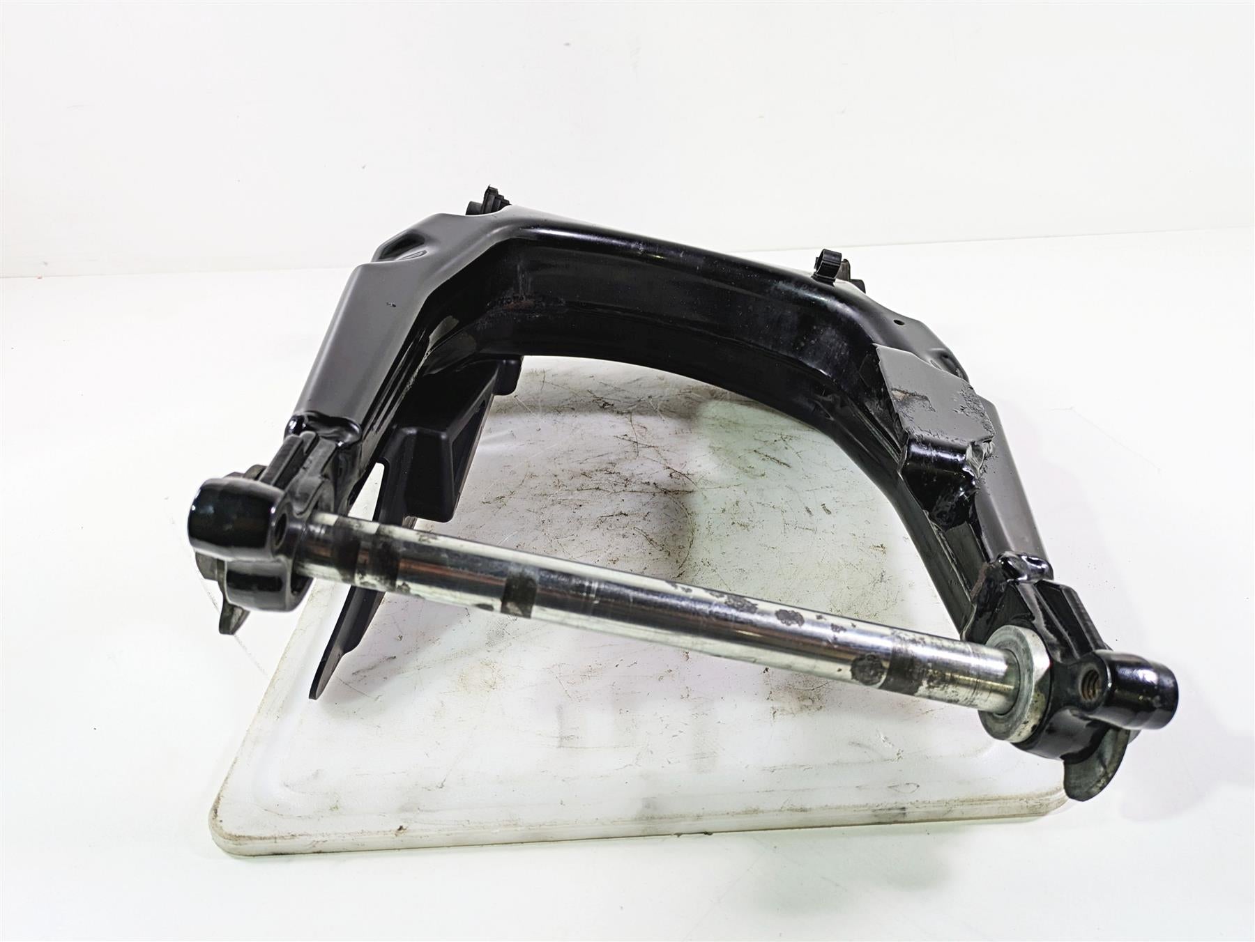 2010 Harley Touring FLHTK Electra Glide Swingarm Swing Arm Axle 47549-09A {{ shop.shopifyCountryName }} - Mototech271