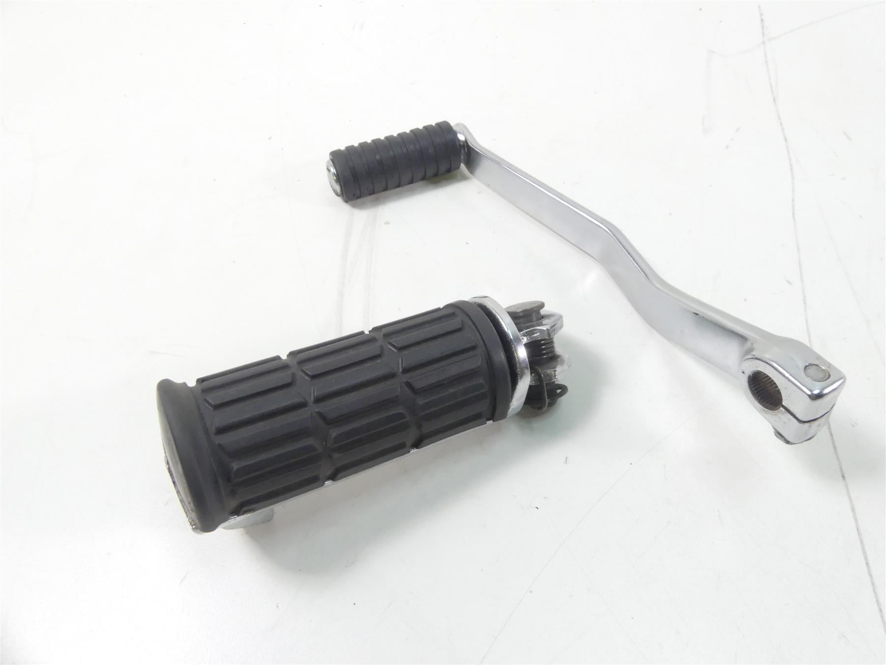 2004 Kawasaki VN1600 Meanstreak Front Left Footpeg & Shifter Set 34003-0036 {{ shop.shopifyCountryName }} - Mototech271