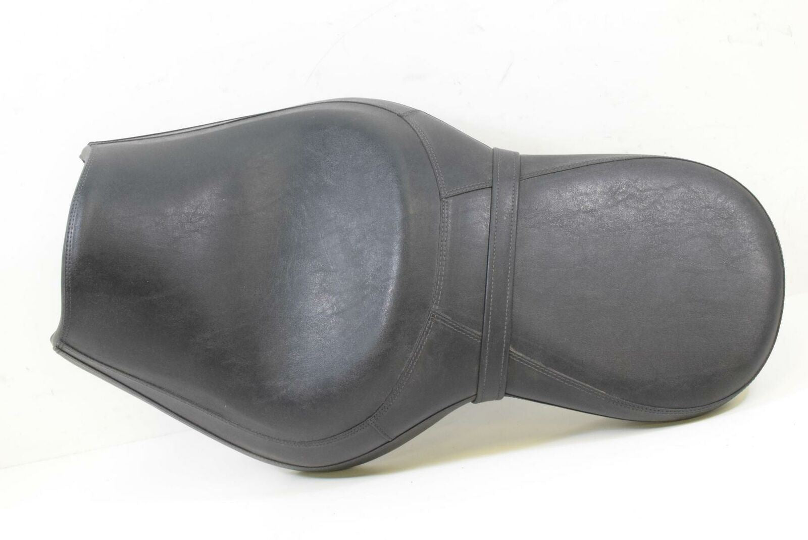 2015 Triumph Rocket III Touring ABS Duo 2-Up Driver Seat Saddle T2301984 {{ shop.shopifyCountryName }} - Mototech271