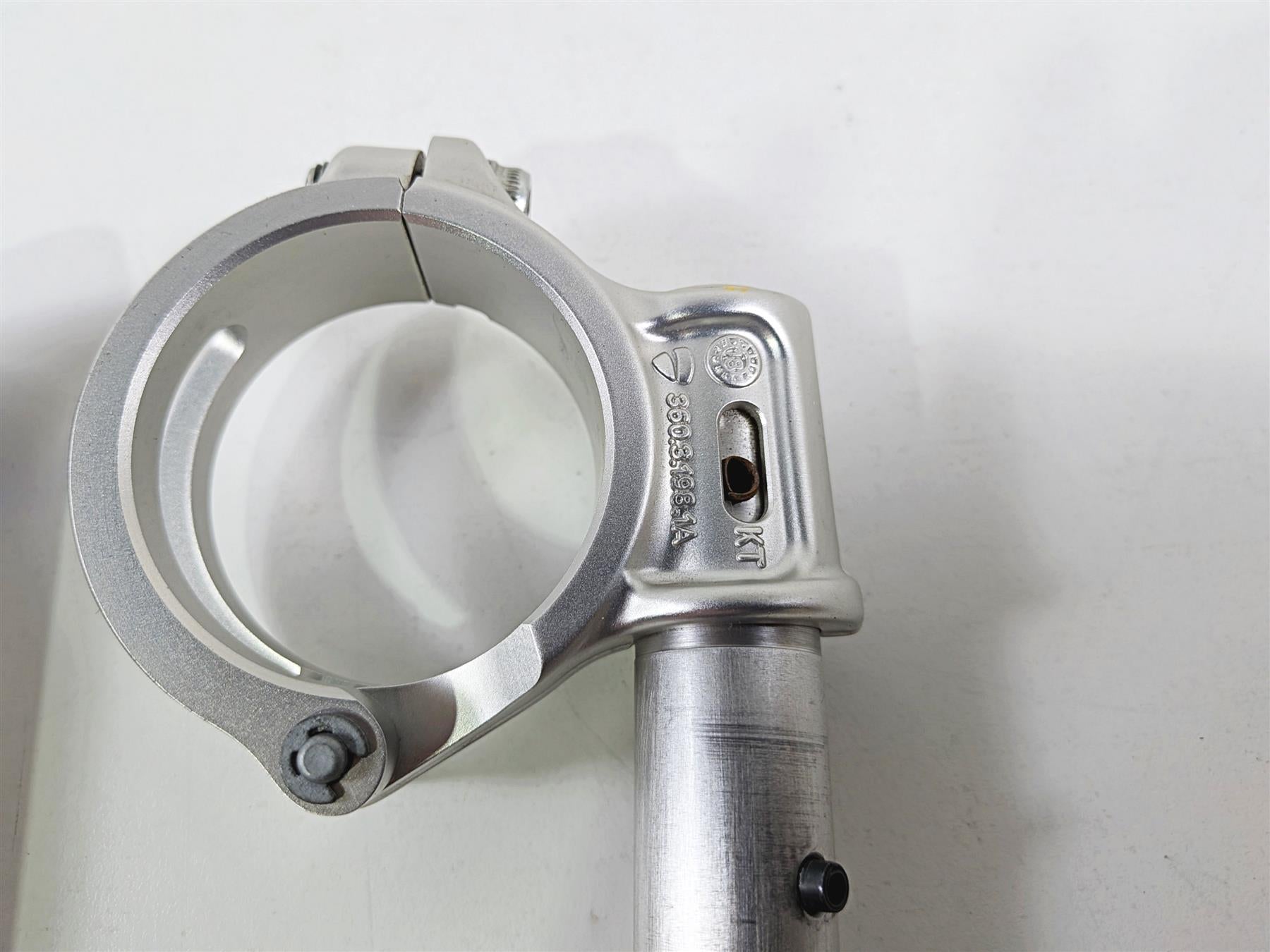 2019 Ducati Panigale V4S V4 S Corse Left Right Clip On Handlebar Set 6992A051A {{ shop.shopifyCountryName }} - Mototech271
